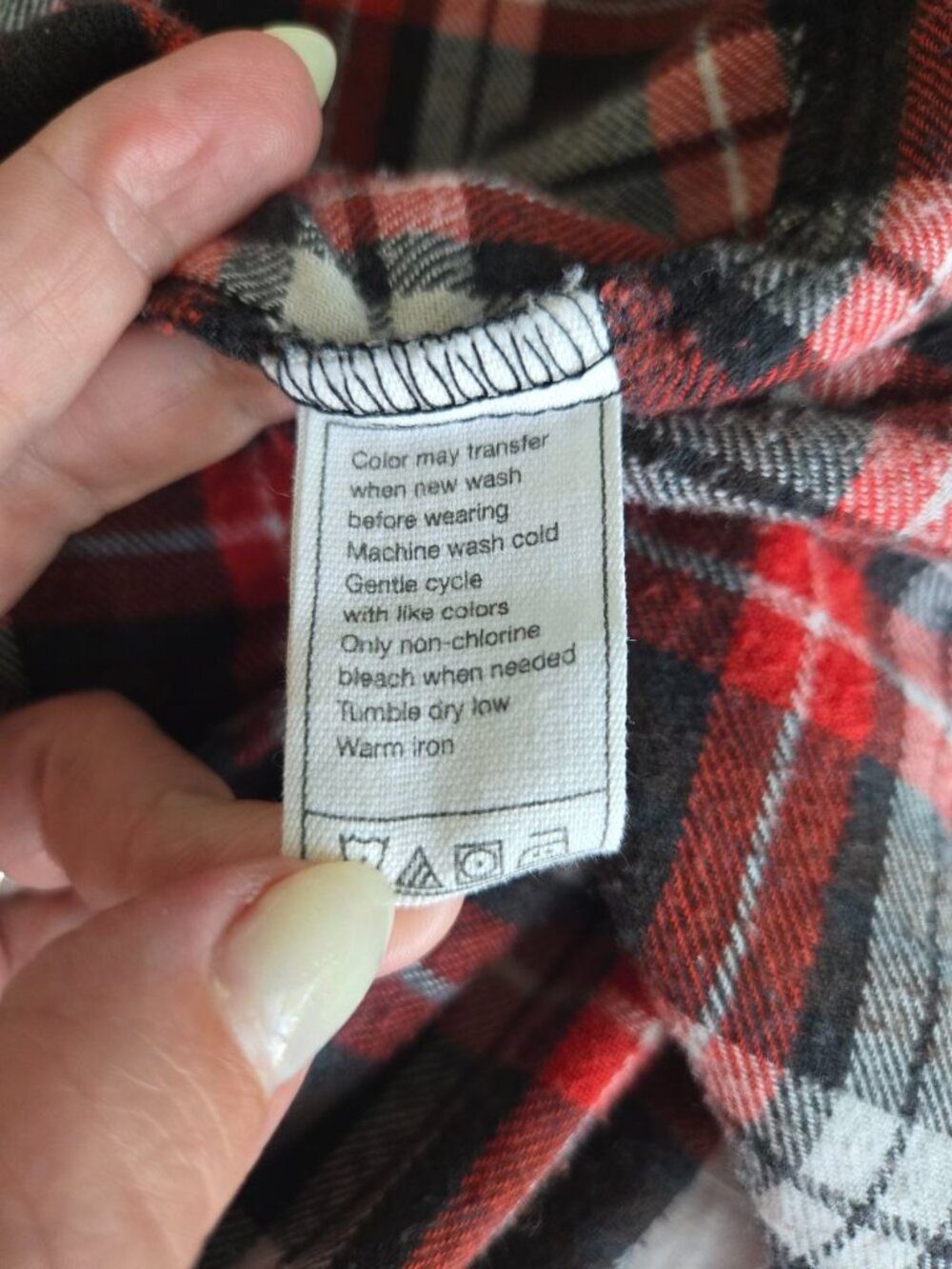 Blade Milber Men's Red Black Plaid Flannel Shirt Size Medium 100% Cotton Button - Picture 6 of 10